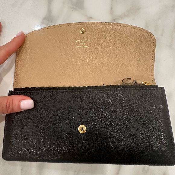 Louis Vuitton wallet - Picture 8 of 8